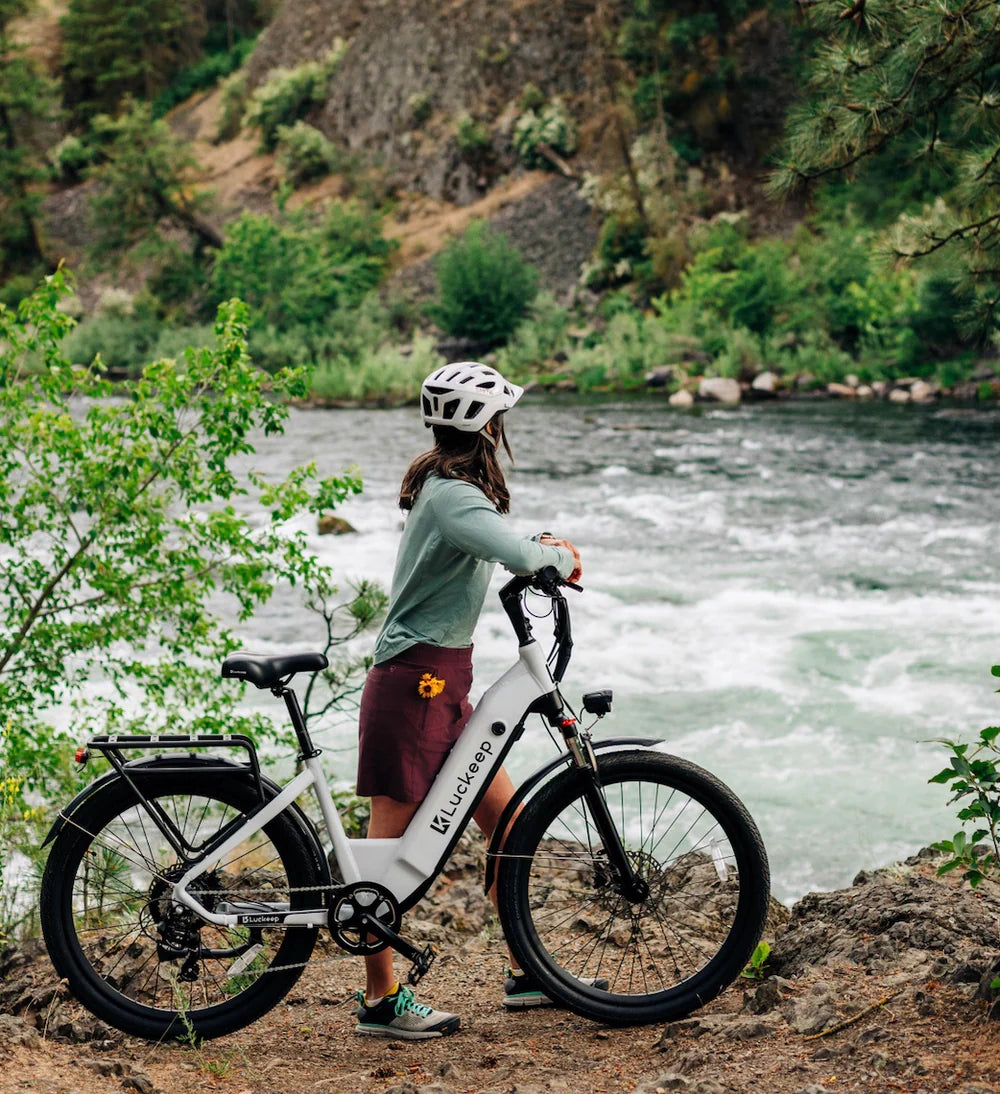 Foldable X1 on adventure trail